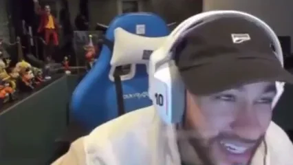 Pol&eacute;mica por la reacci&oacute;n de Neymar al perder un mill&oacute;n de euros jugando al p&oacute;ker online