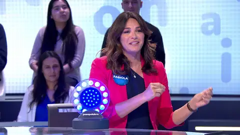 La estrategia de Fabiola Martínez para ganarse a Roberto Leal: “Si bailo, ¿sumo?” La estrategia de Fabiola Martínez para ganarse a Roberto Leal: “Si bailo, ¿sumo?”