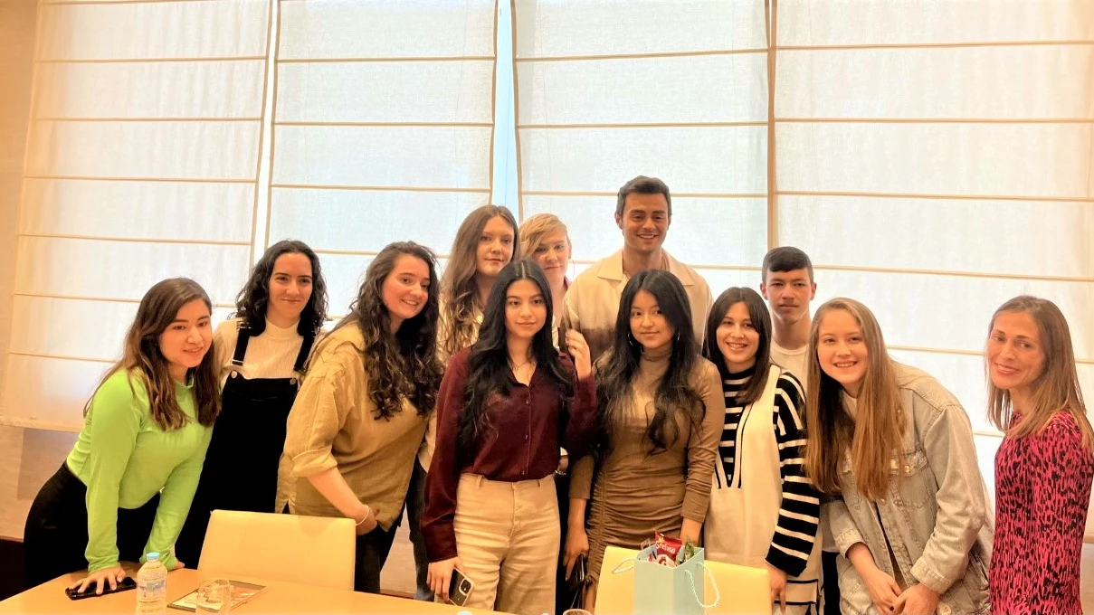 Así ha sido el encuentro de Yiğit Koçak, Ömer en 'Hermanos' con sus fans españoles: "Estamos muy felices" Así ha sido el encuentro de Yiğit Koçak, Ömer en 'Hermanos' con sus fans españoles: "Estamos muy felices"