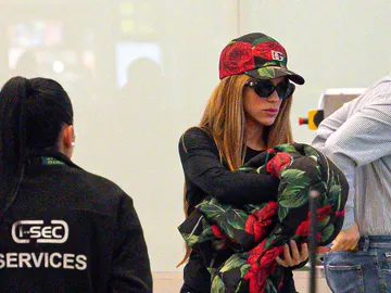 Shakira, en el aeropuerto Shakira, en el aeropuerto