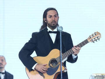 Alfred Garc&iacute;a pone alma y coraz&oacute;n a &lsquo;La flaca&rsquo; como Jarabe de Palo 