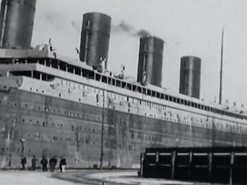 Zarpa el Titanic el 10 de abril de 1912