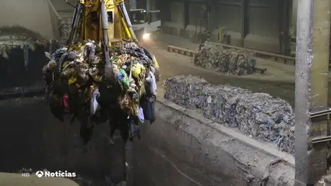 ¿Convertir toneladas de basura en agua? Es lo que están haciendo en la planta de residuos de Ecoparc ¿Convertir toneladas de basura en agua? Es lo que están haciendo en la planta de residuos de Ecoparc