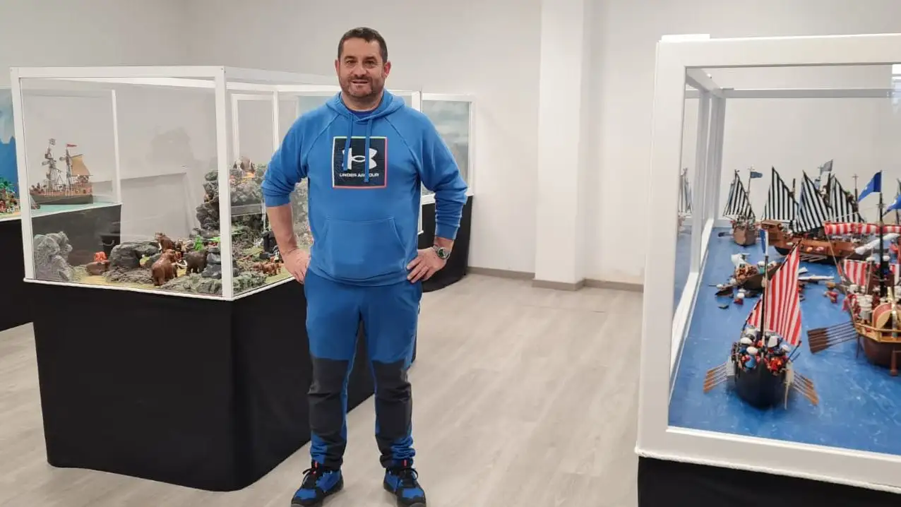 Jos&eacute; Manuel Mu&iacute;&ntilde;o y su colecci&oacute;n de 'clicks' de Playmobil