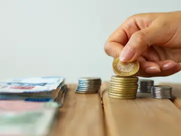 Dinero en efectivo Dinero en efectivo