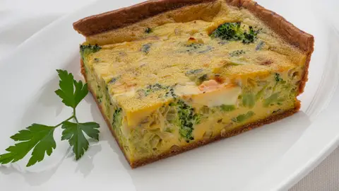 Tarta de brócoli y queso de Arguiñano: sabor, textura y cremosidad en una misma receta Tarta de brócoli y queso de Arguiñano: sabor, textura y cremosidad en una misma receta