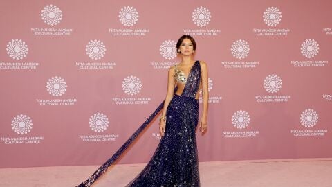 Zendaya lleva un sari en la inauguración del Centro Cultural Nita Mukesh Ambani