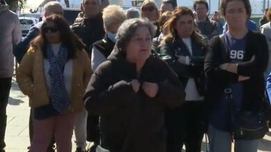 Los familiares de los marineros del buque Vilaboa 1: 