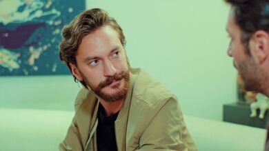 Ender y Caner conocen a Kemal: ¡El exmarido de Yildiz!