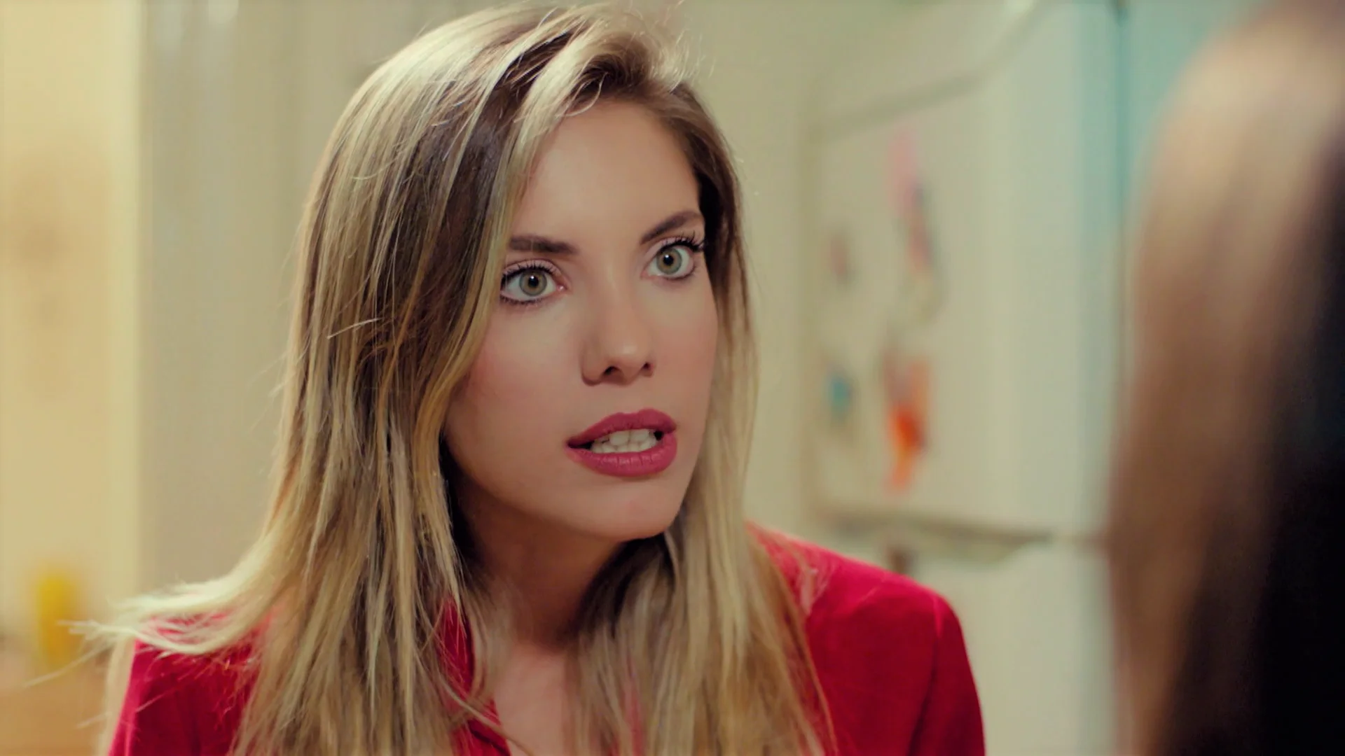 Yildiz anima a su hermana&hellip; &iexcl;A salir con Cem!