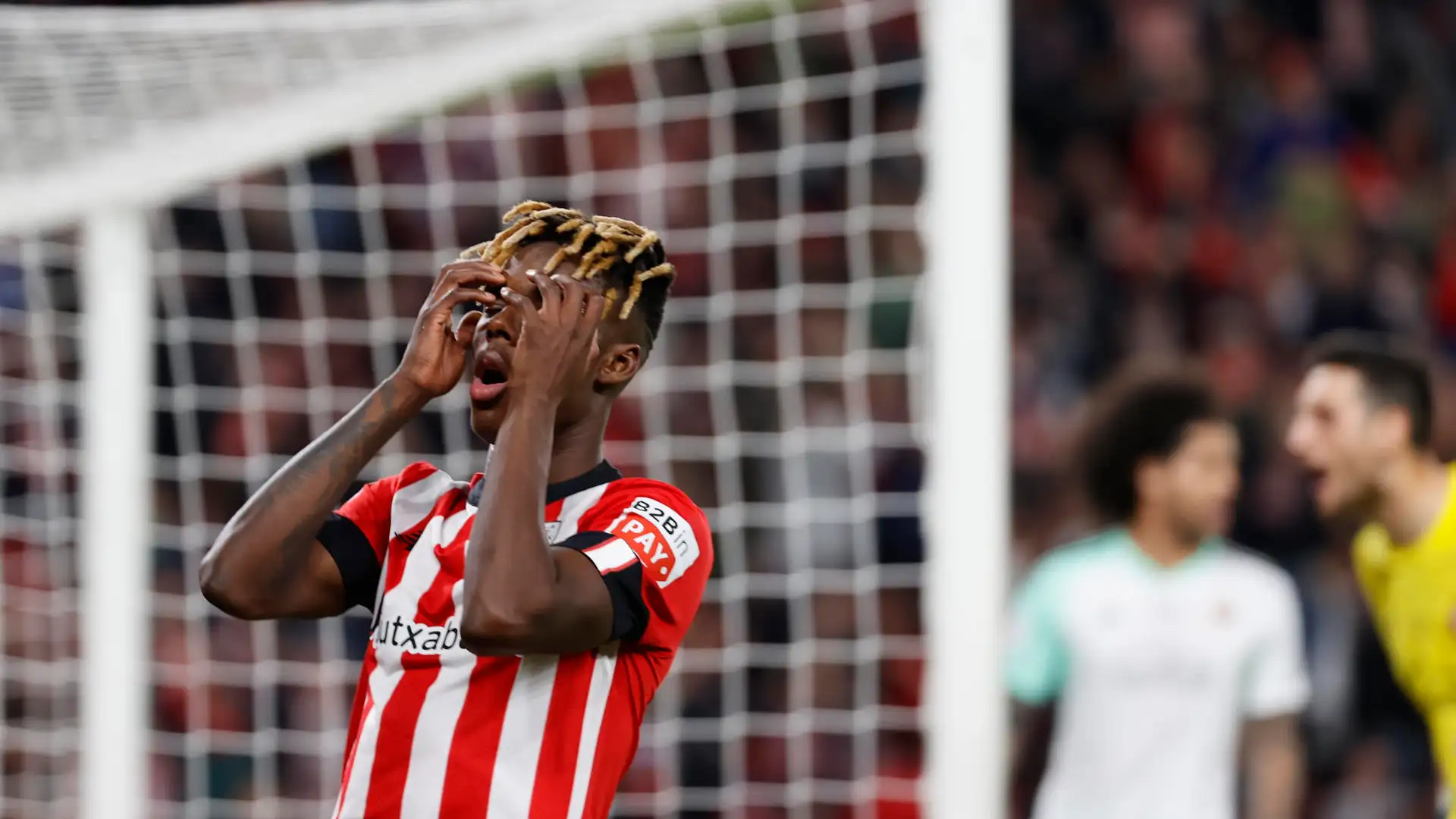 Nico Williams lamenta una ocasión fallada en San Mamés Nico Williams lamenta una ocasión fallada en San Mamés