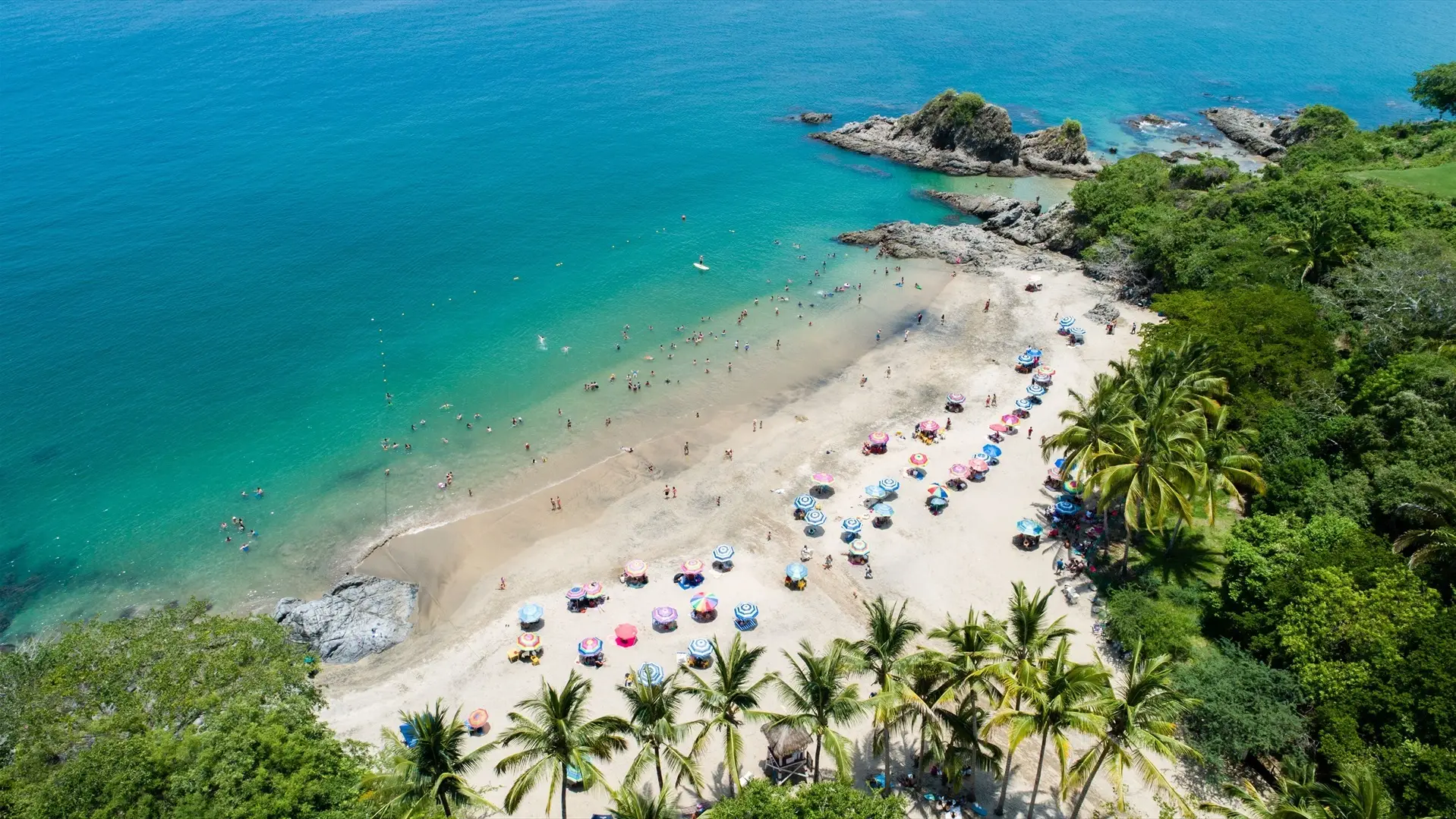 Playa de Los Muertos en Riviera Nayarit (México) Playa de Los Muertos en Riviera Nayarit (México)