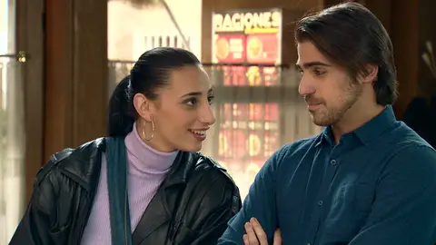 Maribel consigue trabajo gracias a Ciriaco: ¡‘El Asturiano’ tiene nueva camarera! Maribel consigue trabajo gracias a Ciriaco: ¡‘El Asturiano’ tiene nueva camarera!