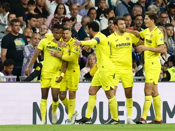 Chukwueze celebra junto a sus compañeros el 2-3 en el Bernabéu Chukwueze celebra junto a sus compañeros el 2-3 en el Bernabéu