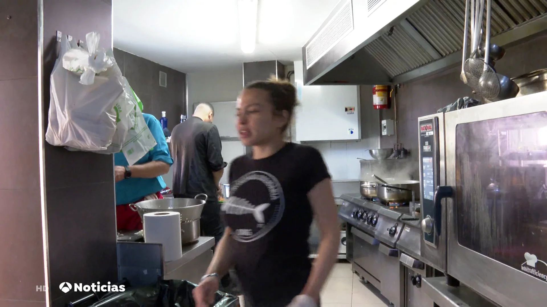 La cocina de Chema de Isidro, una segunda oportunidad para jóvenes sin recursos La cocina de Chema de Isidro, una segunda oportunidad para jóvenes sin recursos