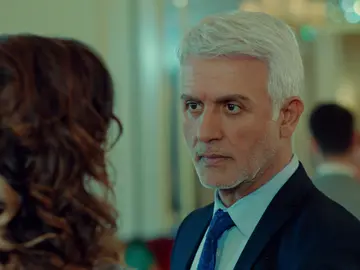 Halit, arrepentido de su desliz con Ender: “Lo que pasó anoche entre nosotros fue un error” Halit, arrepentido de su desliz con Ender: “Lo que pasó anoche entre nosotros fue un error”