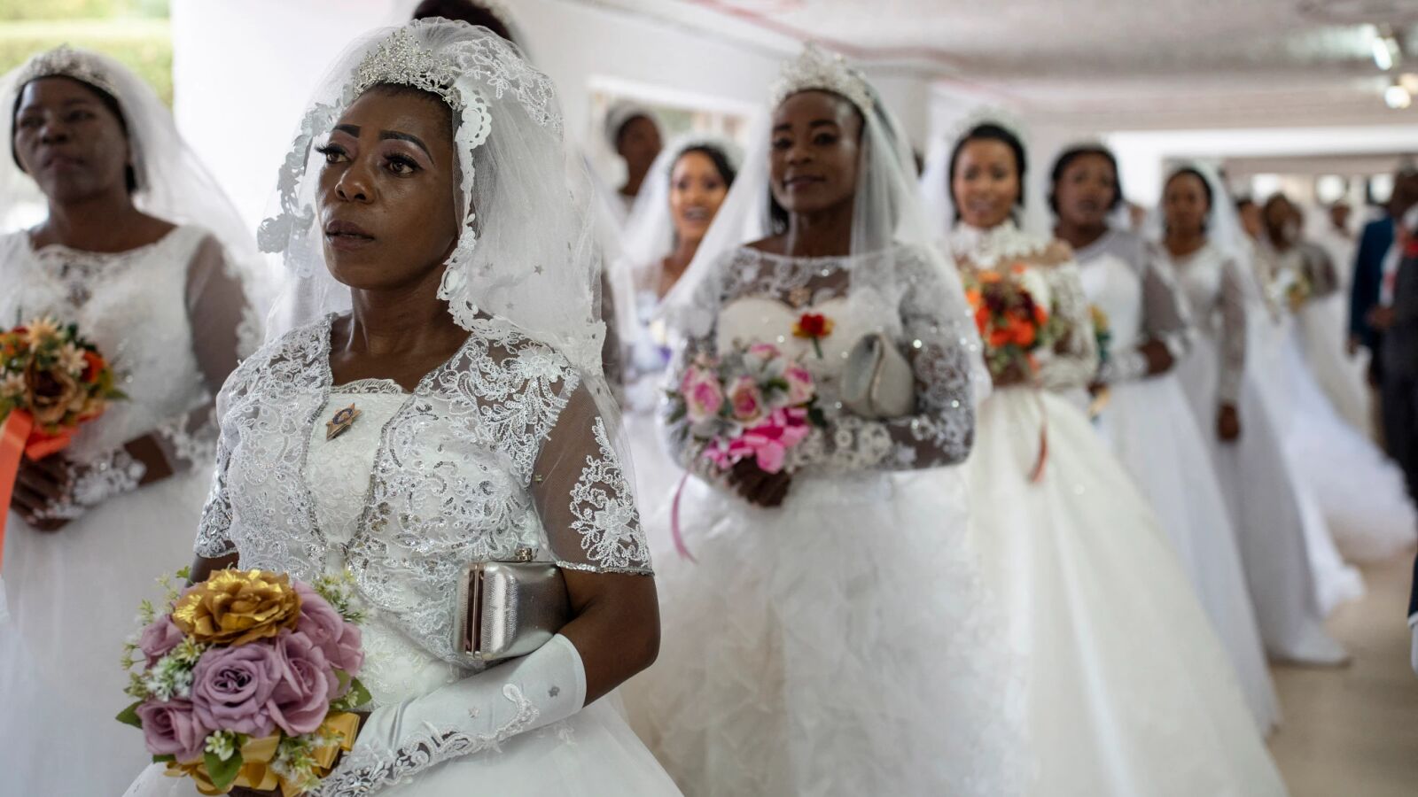 Boda multitudinaria en Sudáfrica: 800 personas se casan a la vez 
