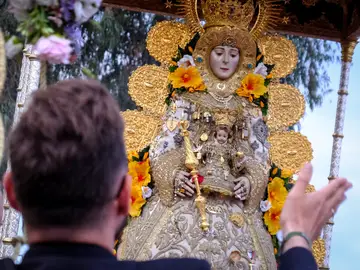 TV3 parodia a la Virgen del Rocío TV3 parodia a la Virgen del Rocío