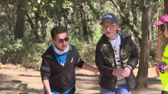 Campamentos para que niños con una enfermedad minoritaria estimulen las emociones: "La autoestima es la base del éxito" Campamentos para que niños con una enfermedad minoritaria estimulen las emociones: "La autoestima es la base del éxito"