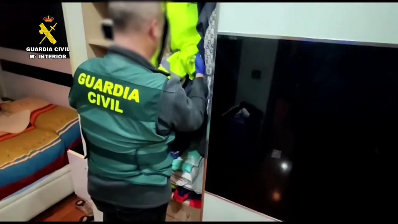 El momento en que la Guardia Civil desarticulada una banda de atracadores en Cantabria
