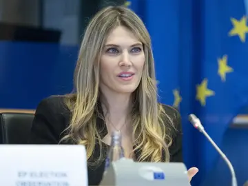 La vicepresidenta del Parlamento Europeo Eva Kaili La vicepresidenta del Parlamento Europeo Eva Kaili