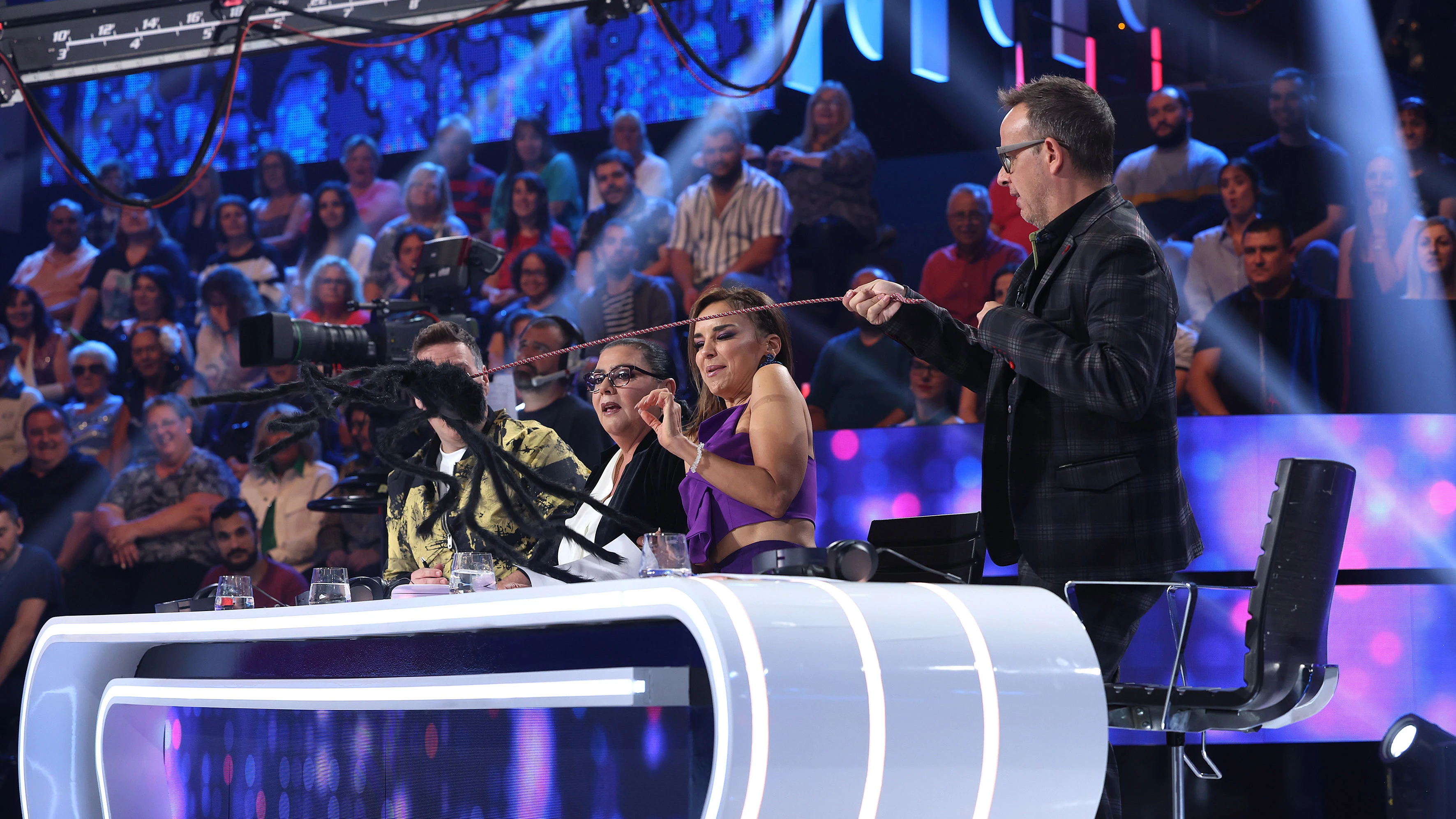 Un making of&hellip; &iexcl;lleno de sustos!: La ara&ntilde;a Bachata, protagonista tras las c&aacute;maras
