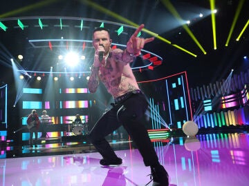 Octavi Pujades se desnuda como Maroon 5 con ‘Sugar’ y ‘Moves like Jagger’