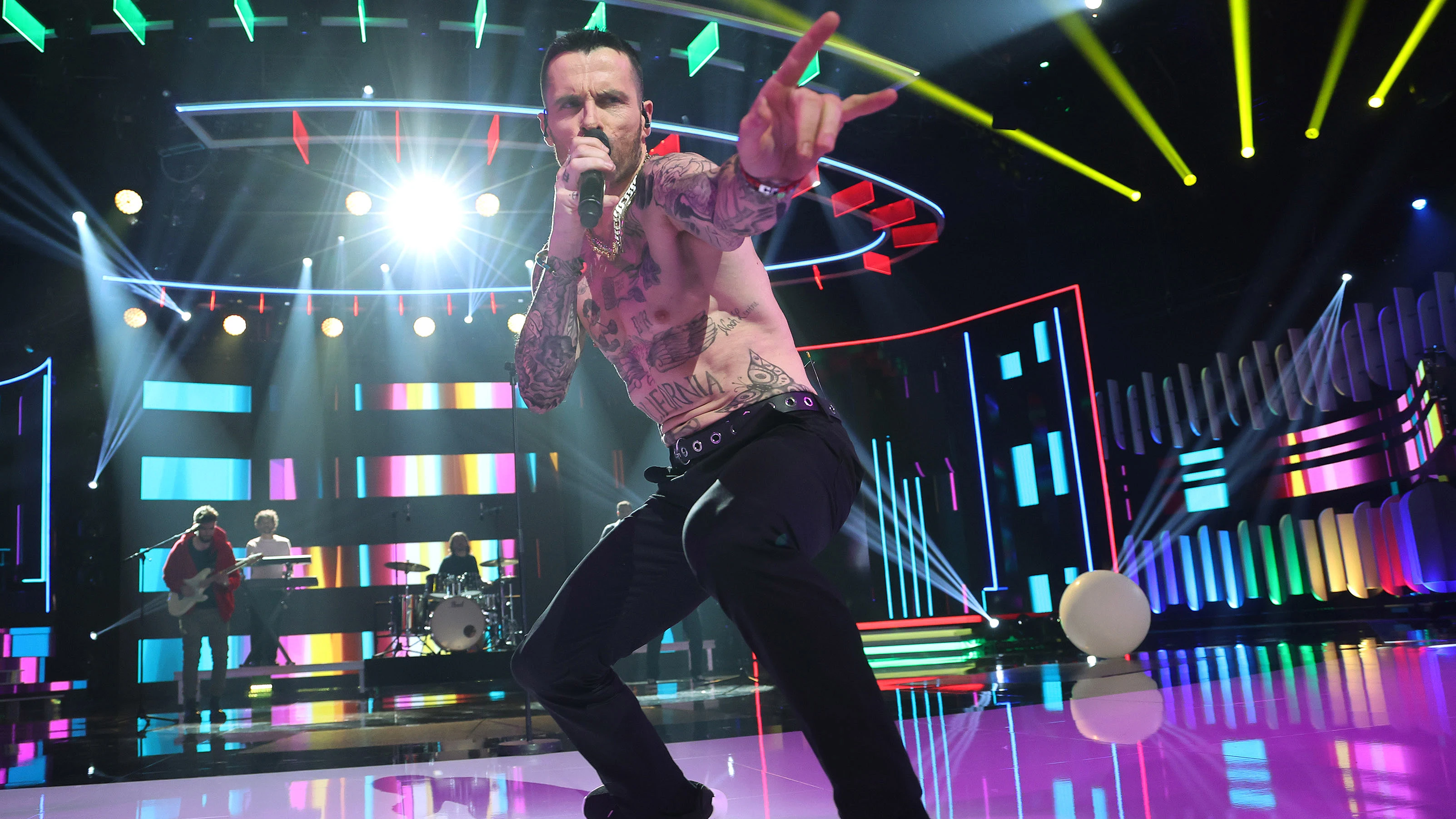 Octavi Pujades se desnuda como Maroon 5 con ‘Sugar’ y ‘Moves like Jagger’ Octavi Pujades se desnuda como Maroon 5 con ‘Sugar’ y ‘Moves like Jagger’