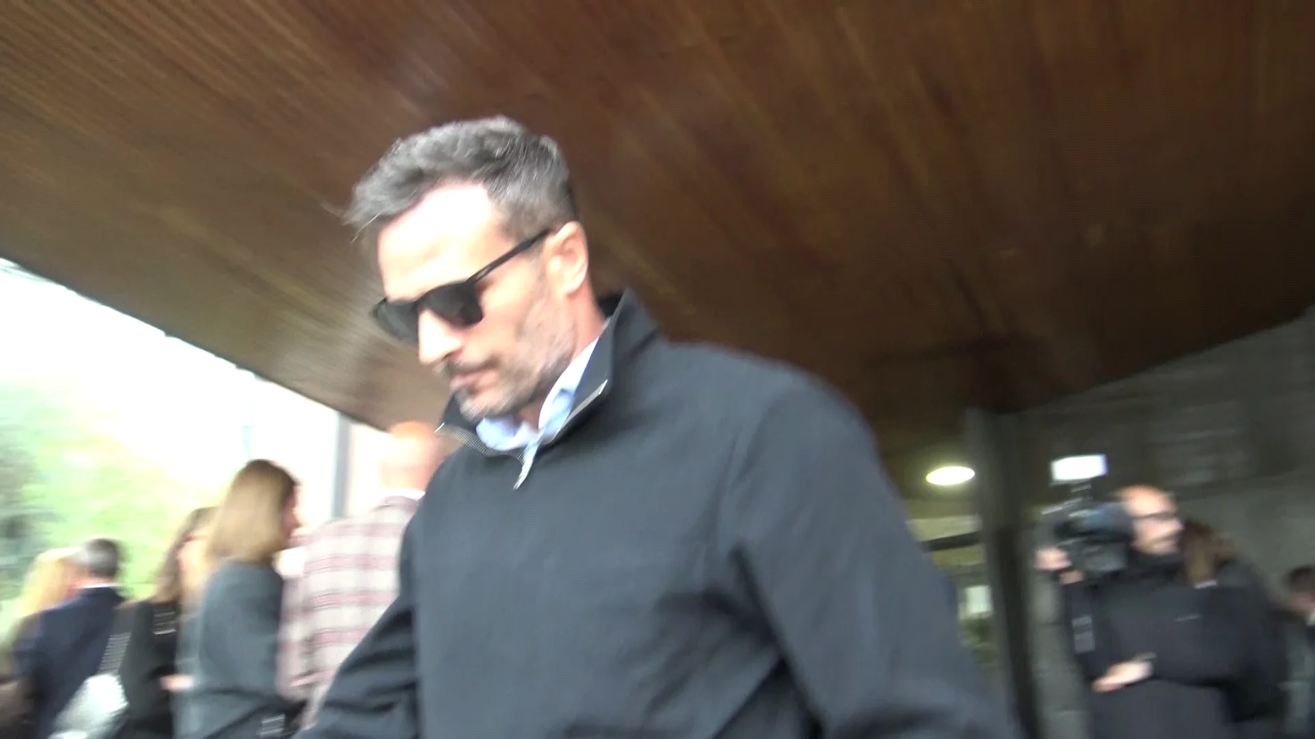 Pablo Marqu&eacute;s, en el funeral de Laura Valenzuela