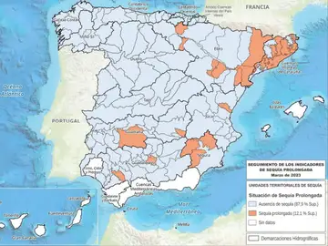 España se seca y la Unión Europea impone multas contra los regadíos ilegales España se seca y la Unión Europea impone multas contra los regadíos ilegales