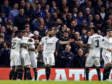 El Real Madrid celebra el gol de Rodrygo en Stamford Bridge