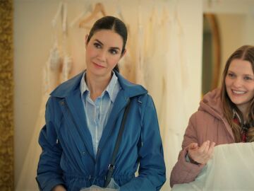 Nebahat pierde los papeles y rompe un vestido de novia pensando que&hellip; &iexcl;era de Suzan! 
