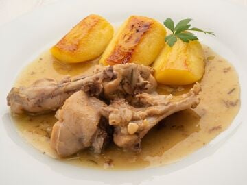Receta de conejo al romero con manzanas, de Arguiñano: presencia, calidad y sabor a buen precio
