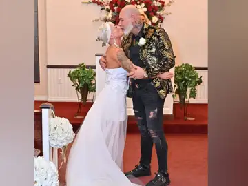 Fotografía de la boda del portero de discoteca muerto en Mijas mientras trabajaba Fotografía de la boda del portero de discoteca muerto en Mijas mientras trabajaba