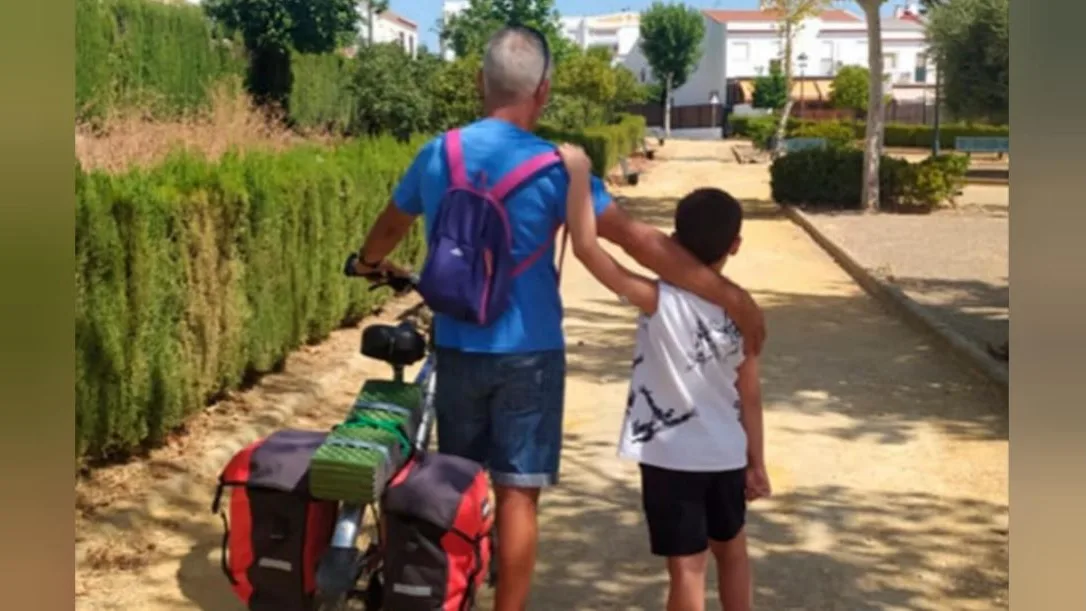 Francisco, el abuelo de Écija que viajará a Dakar en bicicleta Francisco, el abuelo de Écija que viajará a Dakar en bicicleta