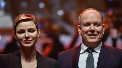 El príncipe Alberto y Charlene de Mónaco El príncipe Alberto y Charlene de Mónaco