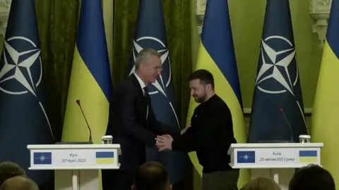 Jens Stoltenberg y Zelenski Mundo
