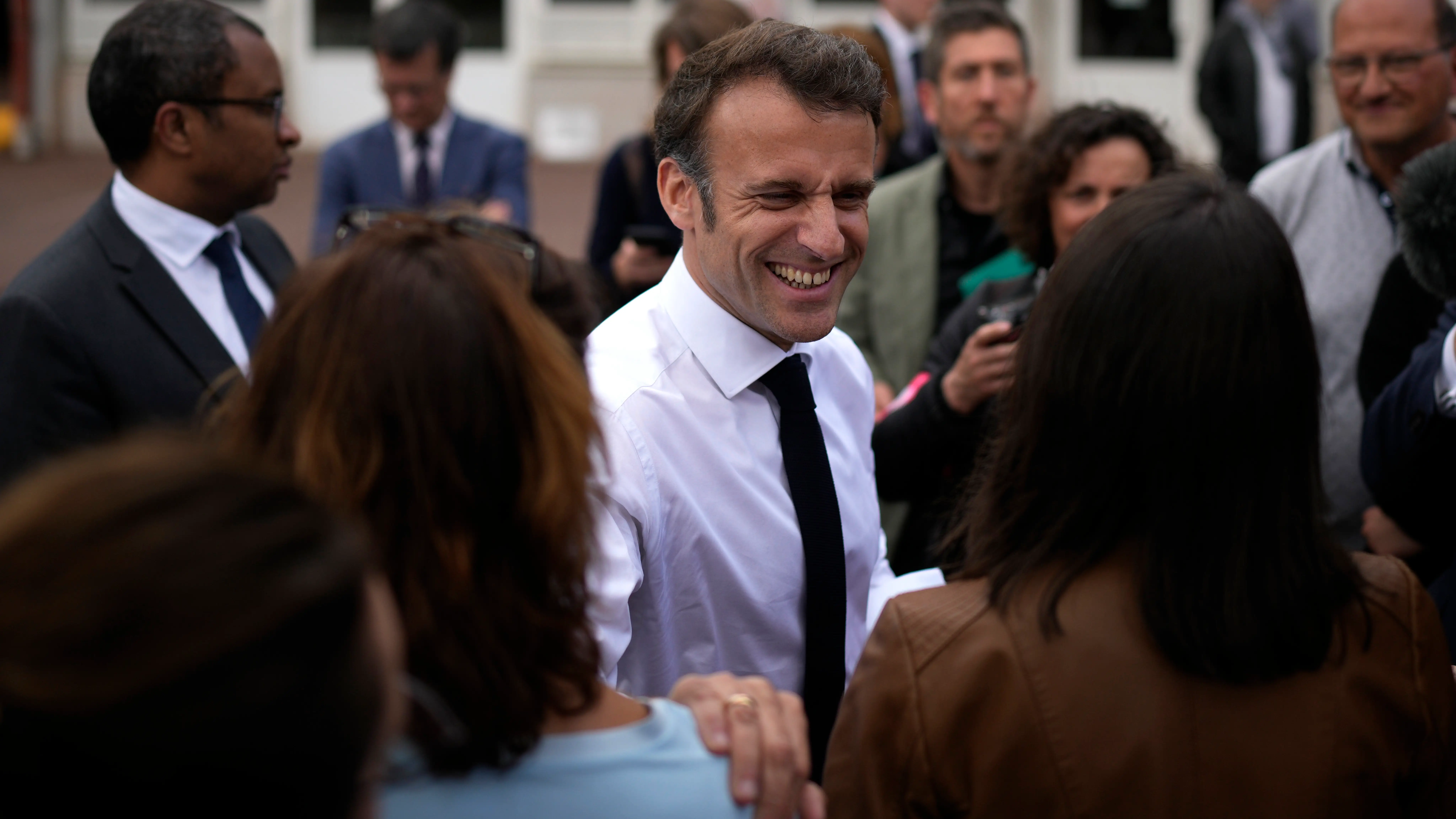 Emmanuel Macron, este jueves en una visita a la ciudad de Ganges Emmanuel Macron, este jueves en una visita a la ciudad de Ganges