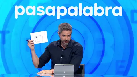 El extraño autorretrato de Roberto Leal: ¿Es bella o es bestia? El extraño autorretrato de Roberto Leal: ¿Es bella o es bestia?