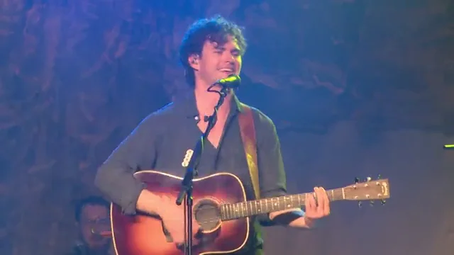 El australiano Vance joy canta por primera vez en Madrid 'Catalonia' su canción dedicada a Cataluña El australiano Vance joy canta por primera vez en Madrid 'Catalonia' su canción dedicada a Cataluña