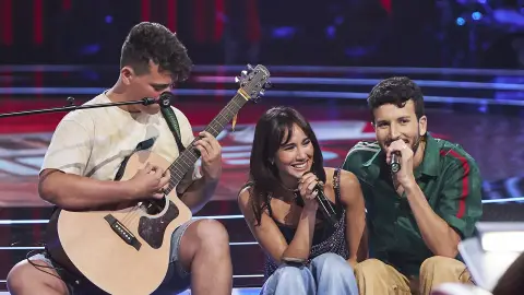 ¡Momento inolvidable! Aitana y Sebastián Yatra cantan junto a Joel la canción ‘Yellow’ ¡Momento inolvidable! Aitana y Sebastián Yatra cantan junto a Joel la canción ‘Yellow’