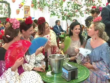 La Feria de Abril de Sevilla marca récords de temperatura y de precios: ¿Cómo van a hacer frente? La Feria de Abril de Sevilla marca récords de temperatura y de precios: ¿Cómo van a hacer frente?