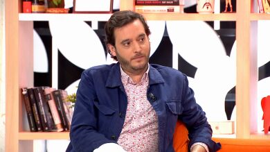 Bertín Osborne y Gabriela Guillem, en actitud cariñosa en la feria de Sevilla: 