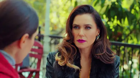 Ender chantajea a Aysel para que le dé una pastilla abortiva a Yildiz, ¿lo hará? Ender chantajea a Aysel para que le dé una pastilla abortiva a Yildiz, ¿lo hará?