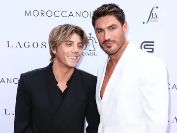 Lukas Gage y Chris Appleton Lukas Gage y Chris Appleton