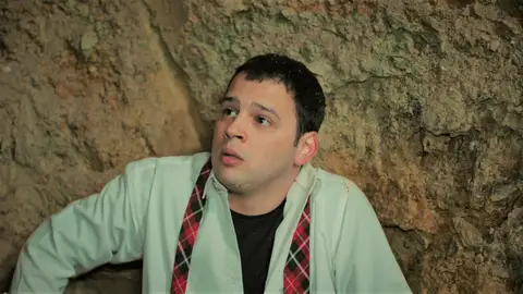 Oğulcan intenta recuperar su moto y se queda... ¡atrapado!: "Me están enterrando vivo" Oğulcan intenta recuperar su moto y se queda... ¡atrapado!: "Me están enterrando vivo"