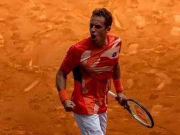 Roberto Carballés Baena celebra su victoria ante David Goffin Roberto Carballés Baena celebra su victoria ante David Goffin