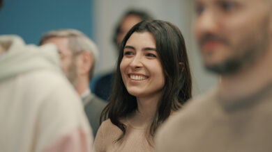 Oficinas en 2.200 municipios, ofimóviles, gestores agro... Las medidas de CaixaBank para el desarrollo rural