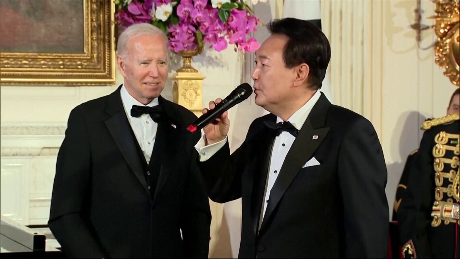 El presidente de Corea del Sur canta 'American Pie' en la Casa Blanca: 
