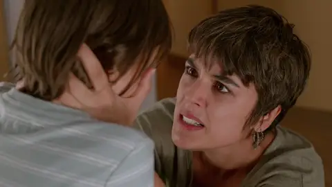 La inocencia de Paloma enfurece a Manuela La inocencia de Paloma enfurece a Manuela